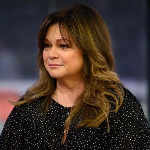 Two years after the heartbreak of her divorce, Valerie Bertinelli has found love again at 63… better sit down before you see her new man, because there’s a chance you’ll recognize him Wow…
